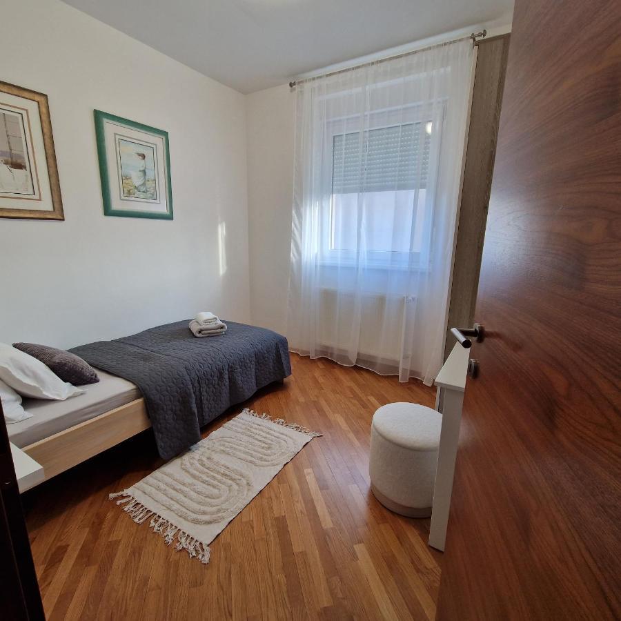 Apartman Via Casa Appartement Vinkovci Buitenkant foto