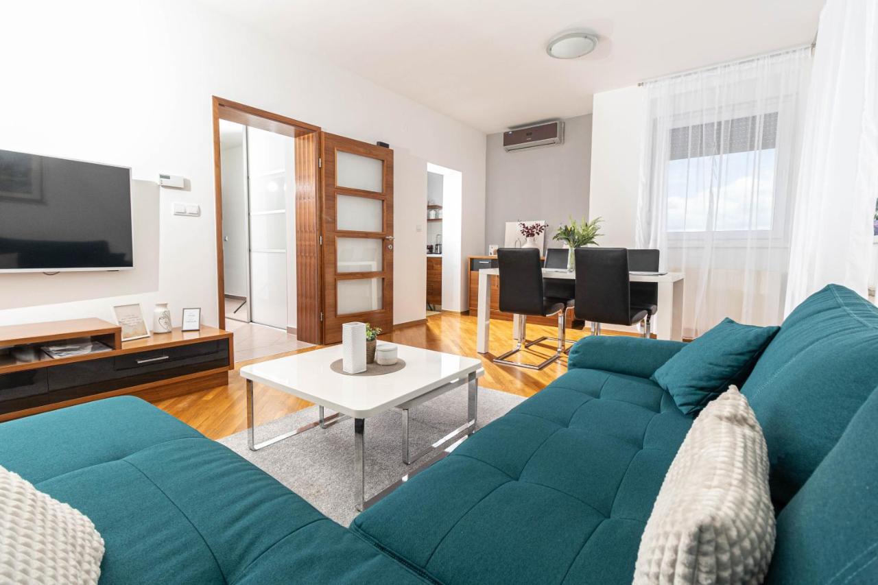 Apartman Via Casa Appartement Vinkovci Buitenkant foto